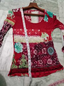 Beautiful Stretchable Top Like New Condition