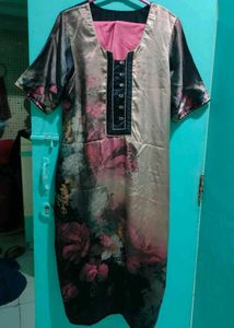 Floral Silk-Blend Kurti Set
