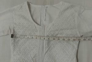 Chikan Kari Kurti.