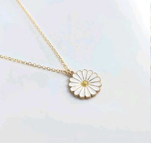 Daizy Pendant