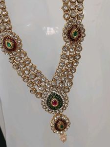Elegant Kundan Necklace Set