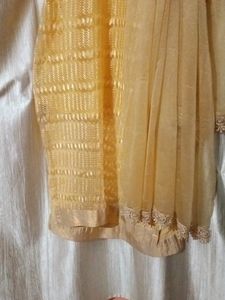 Kuta With Chunni Set