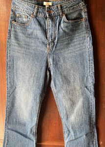 H&amp;M Blue Cropped Jeans