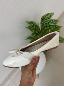Elegant White Ballet Flats