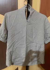 Collared Crop Top In Size M