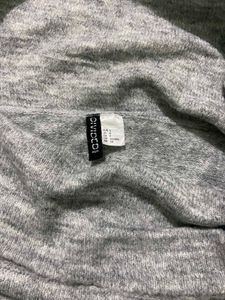 H&amp;M Gray Off-Shoulder Sweater