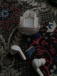 Ear Buds TWS | 20 HOURS BACKUP