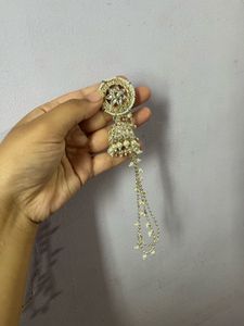 Traditional Kundan Jhumka with Pearl Bindi