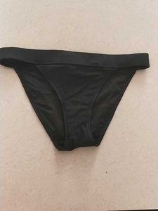 Black Bikini Bottom(Forever 21)