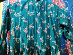 Floral Print Green Ethnic Shrug