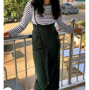 Stylish Dungaree For Trip, Airport