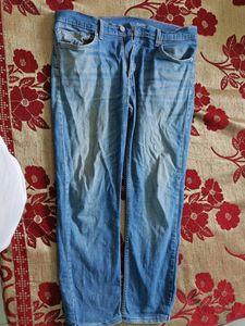 Light Wash Denim Jeans