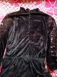 A Black Fabulous Net Party Wear Dresss