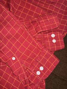 Levi&#39;s Maroon Plaid Shirt