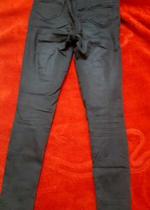 Beautiful Black Skinny Jeans 👖 💣