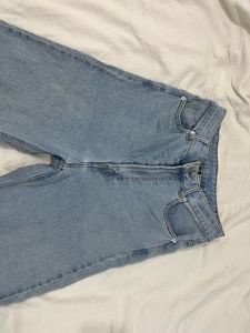Wide Leg Light Wash Jeans