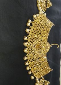 Choker Necklace Set Golden Colour