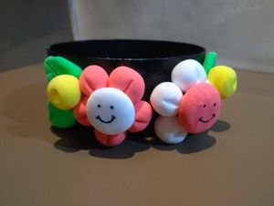 Cute Smiley Flower Desk Organizer or trinket tray