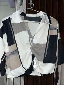 Abstract Print Crop Top Shirt