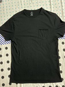 H&amp;m Regular Fit black Tee