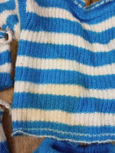 Cute Knitted Baby Outfit