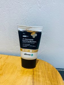 The Derma Co 2% Naicinamide Hydrating BB Cream