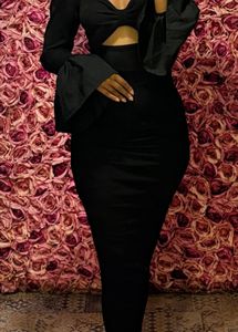 Chic Black Cutout Midi Dress