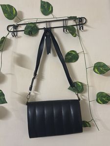 Chic Black Crossbody Bag