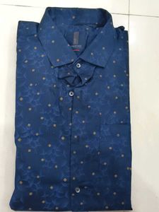 Patterned Dress Shirt - Size M