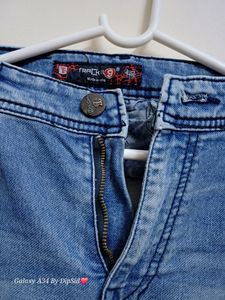 Light Blue Jeans Size 34