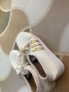 White &amp; Gold Casual Shoes