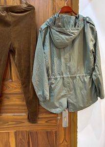Women Jacket And Velvet Leggings From Thailand