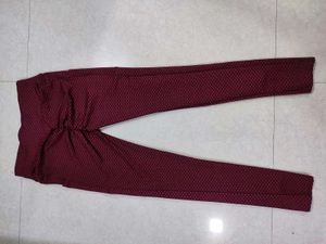 Red Textured Leggings