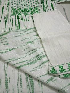 EMBROIDERED KURTI SET