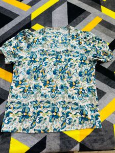 Floral Print Puff Sleeve Top