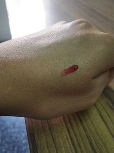 Lip And Cheek Stain (Pomegranate)