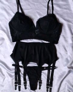 Nue Bra Set