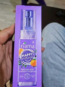 Fiama Happy Naturals Perfume Mist
