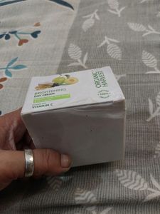 Organic Harvest Brightening Day Cream Vitamin C