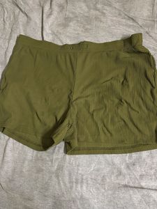Olive Green Casual Shorts – Comfortable, Stylish &amp;