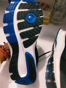 Action Sneakers