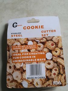 🥳Set Of 4 Cookie Cutter 🍪