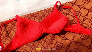 Sharp Heavy Padded Lace Detailing Red Bra