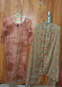 Pakistani Kurti With Dupatta Set
