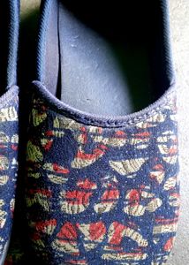 Patterned Casual Shoes