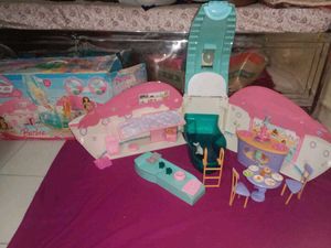 Barbie Party Cruise