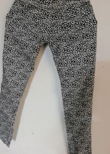 Black White Combination Jeans 👖 (Women&#39;s)