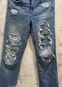 American Eagle High-Waisted Straight-Leg Jeans