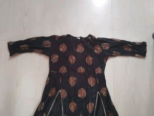 Women&#39;s Stylish Kurti