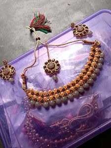 Necklace Set